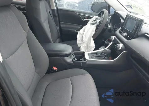 2019 Toyota Rav4 Xle z USA, uszkodzony, nr VIN 2T3W1RFV7KC014296